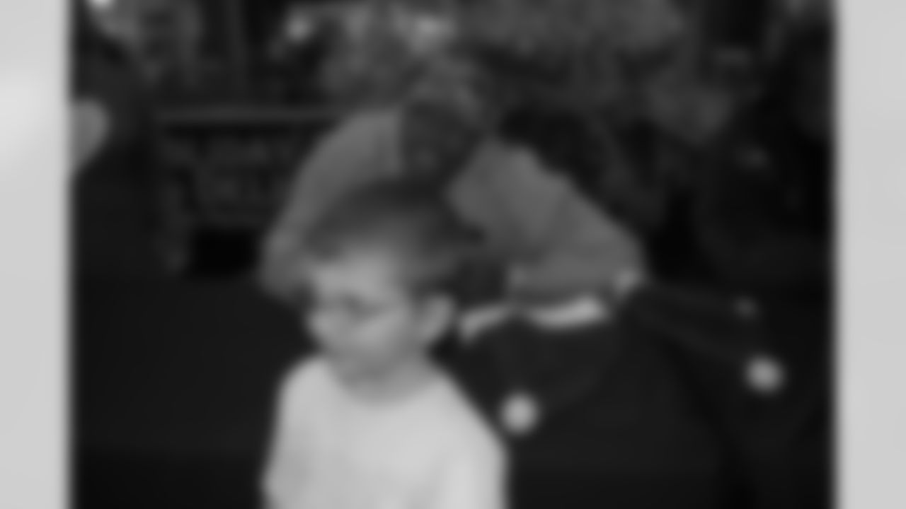 09_Childrens_Hospital_Toy_Drive