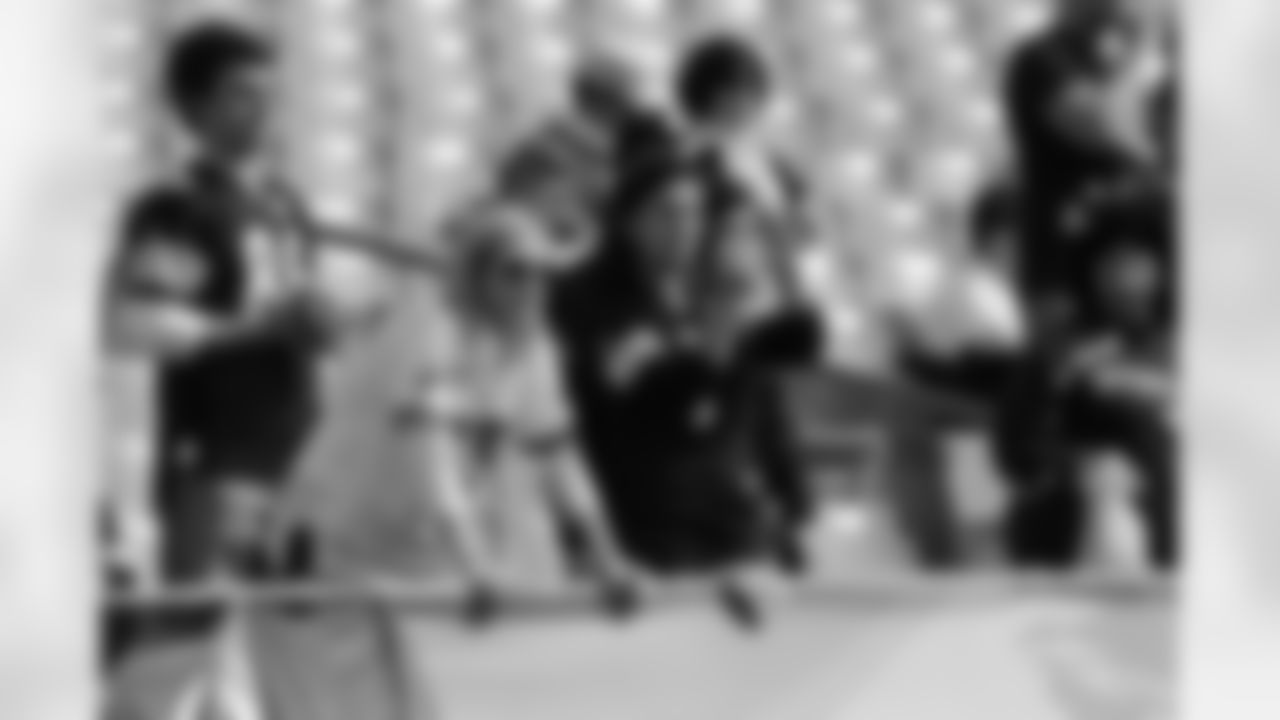09_MIA_FANS 4