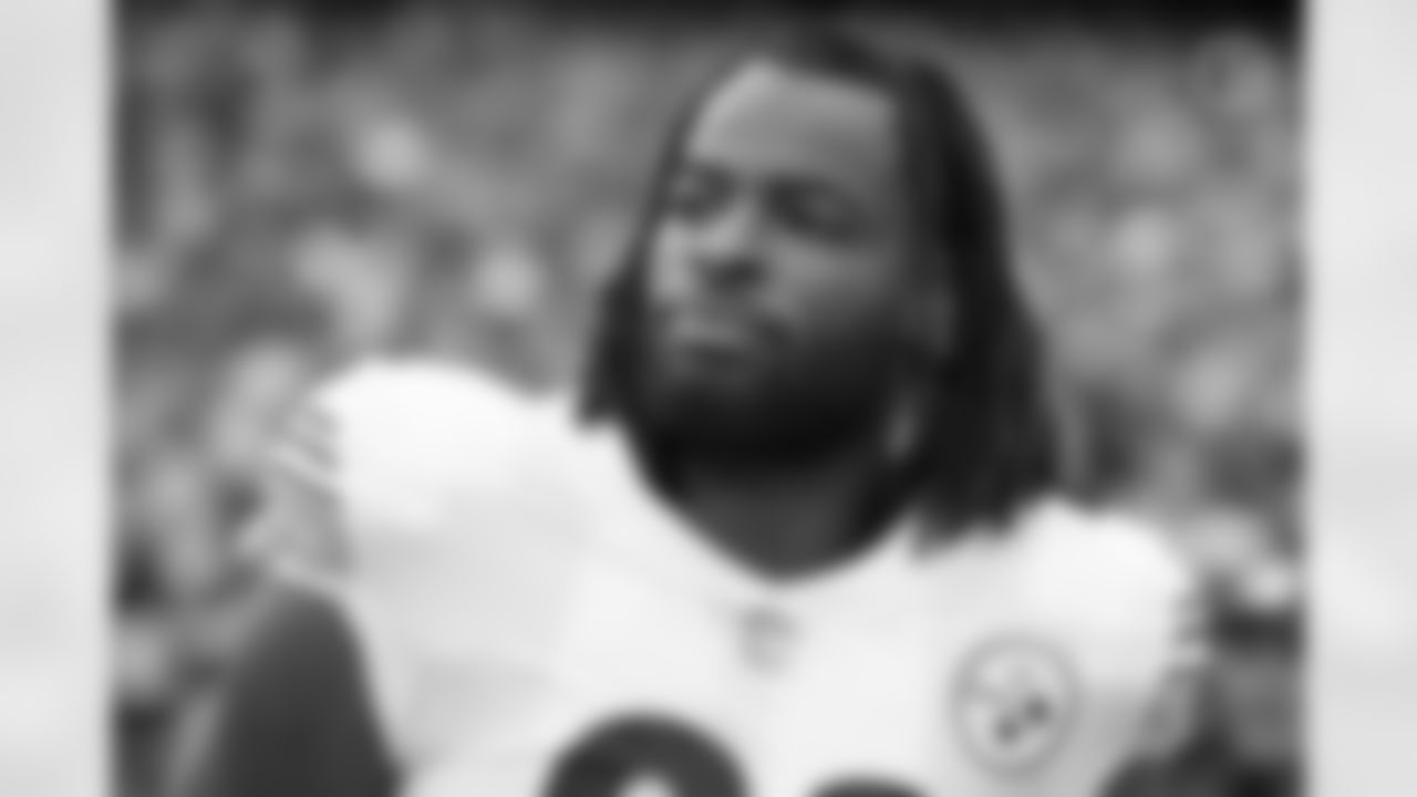 Pittsburgh Steelers running back Najee Harris (22) during a regular season game between the Pittsburgh Steelers and the Kansas City Chiefs, Sunday, Dec. 26, 2021 in Kansas City, MO. The Chiefs beat the Steelers 36-10. (Karl Roser / Pittsburgh Steelers)