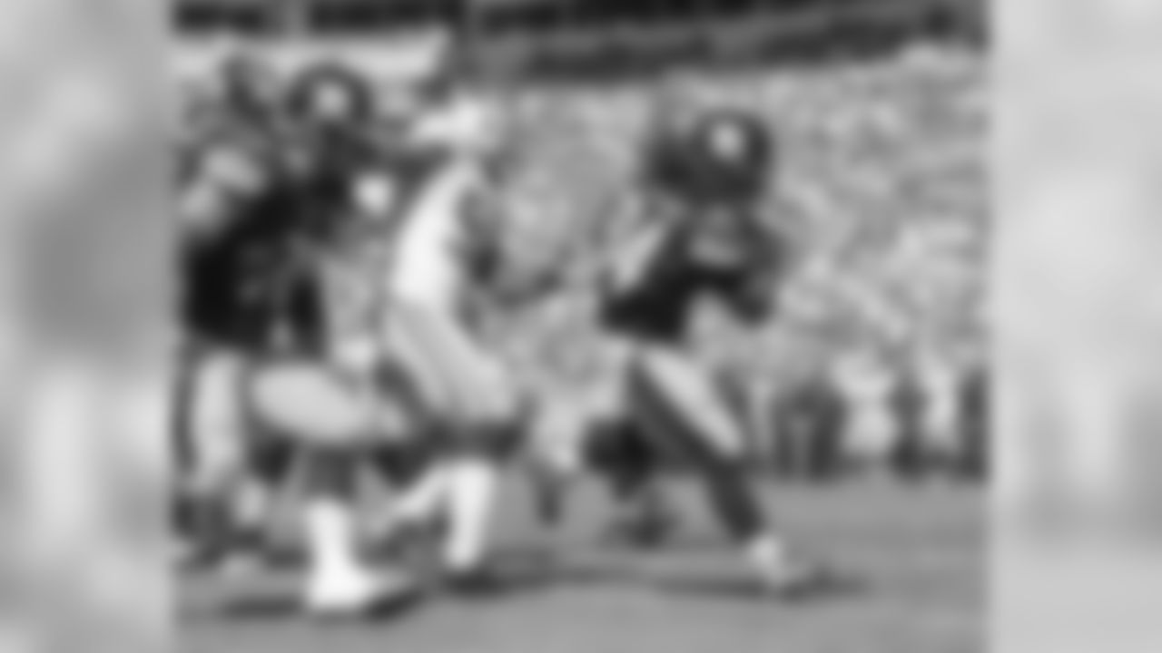 In his first home regular-season game as a Steeler in Week 2, RB DeAngelo Williams finds the end zone three time vs. San Francisco.
