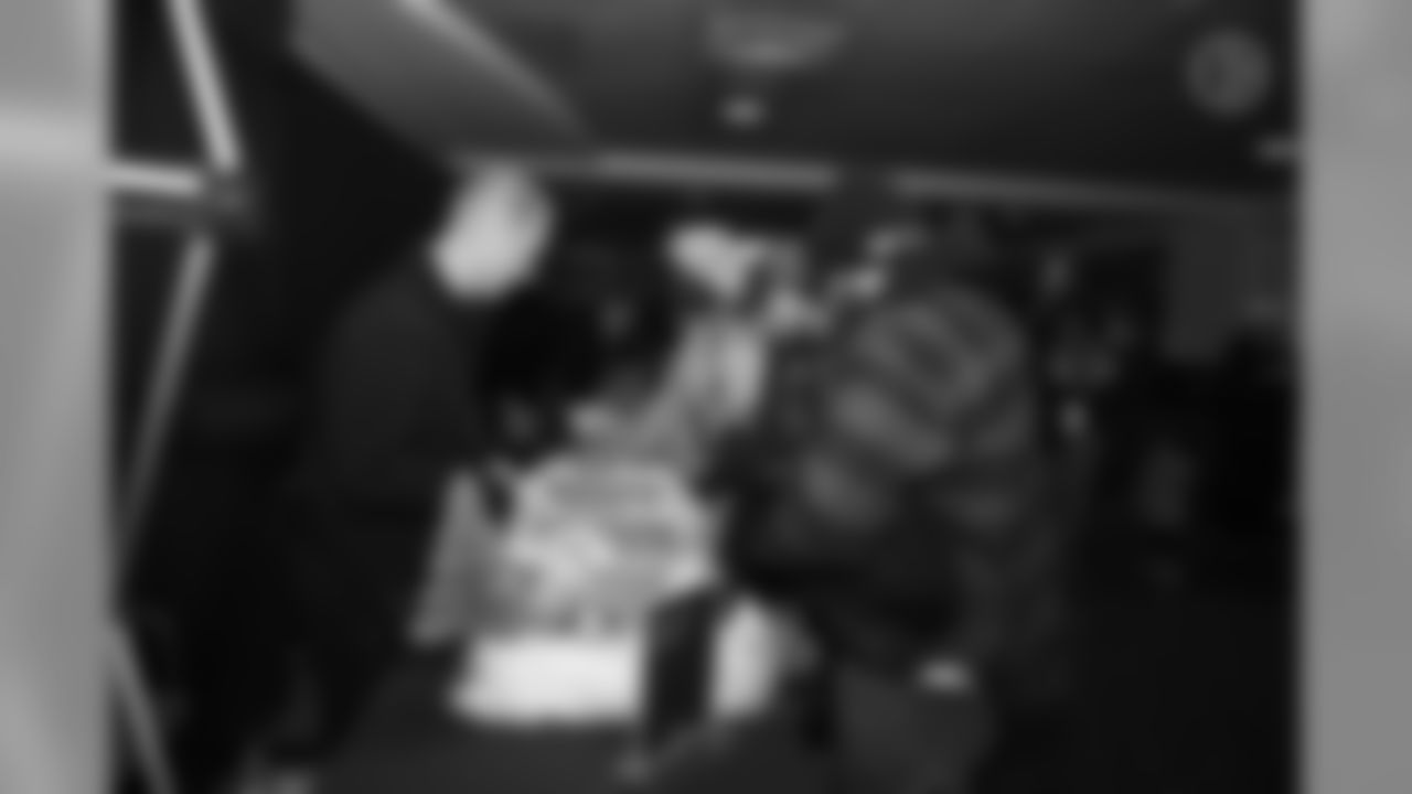 2019_HuddlefortheHolidays_1203rm_00065