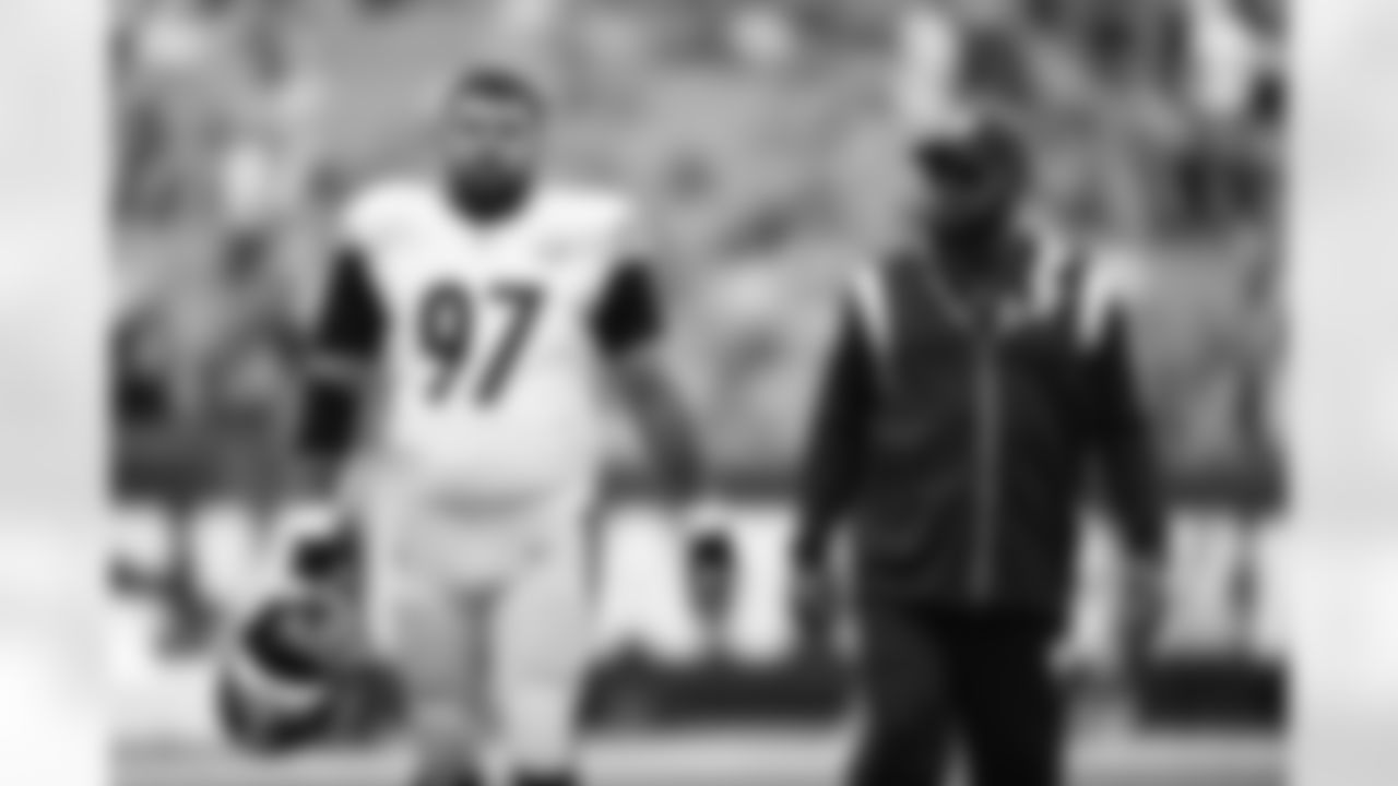 Pittsburgh Steelers defensive tackle Cameron Heyward (97) and Pittsburgh Steelers Head Coach Mike Tomlin during a regular season game between the Pittsburgh Steelers and the Cincinnati Bengals, Sunday, Sept. 11, 2022 in Pittsburgh, PA. (Karl Roser / Pittsburgh Steelers)