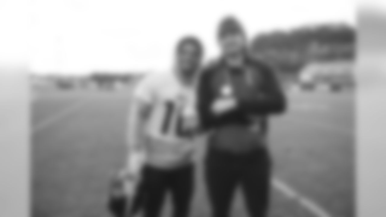 The Steelers granted the wish of a young fan from Monmouth, IL