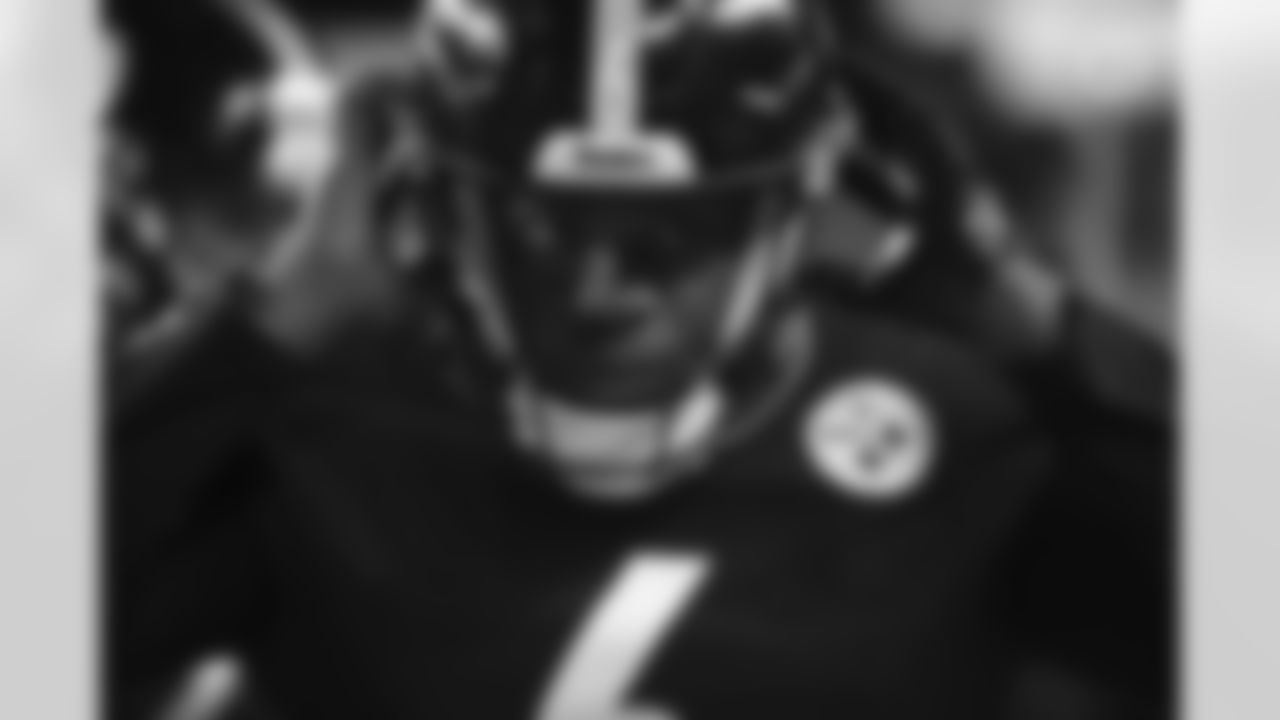 Pittsburgh Steelers punter Pressley Harvin III (6) during a regular season game between the Pittsburgh Steelers and the Baltimore Ravens, Sunday, Dec. 5, 2021 in Pittsburgh, PA. The Steelers beat the Ravens 20-19. (Arron Anastasia / Pittsburgh Steelers)