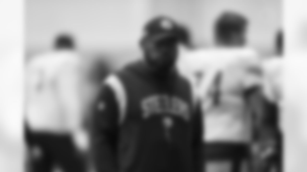 Pittsburgh Steelers Head Coach Mike Tomlin during practice at the UPMC Rooney Sports Complex preparing for a Week 8 matchup against the Philadelphia Eagles, Wednesday, Oct. 26, 2022 in Pittsburgh, PA. (Karl Roser / Pittsburgh Steelers)