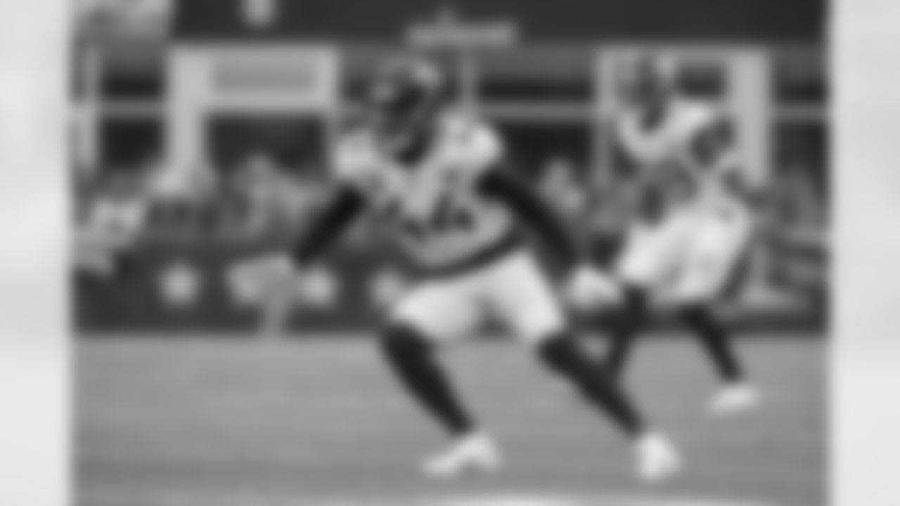 LB Myles Jack