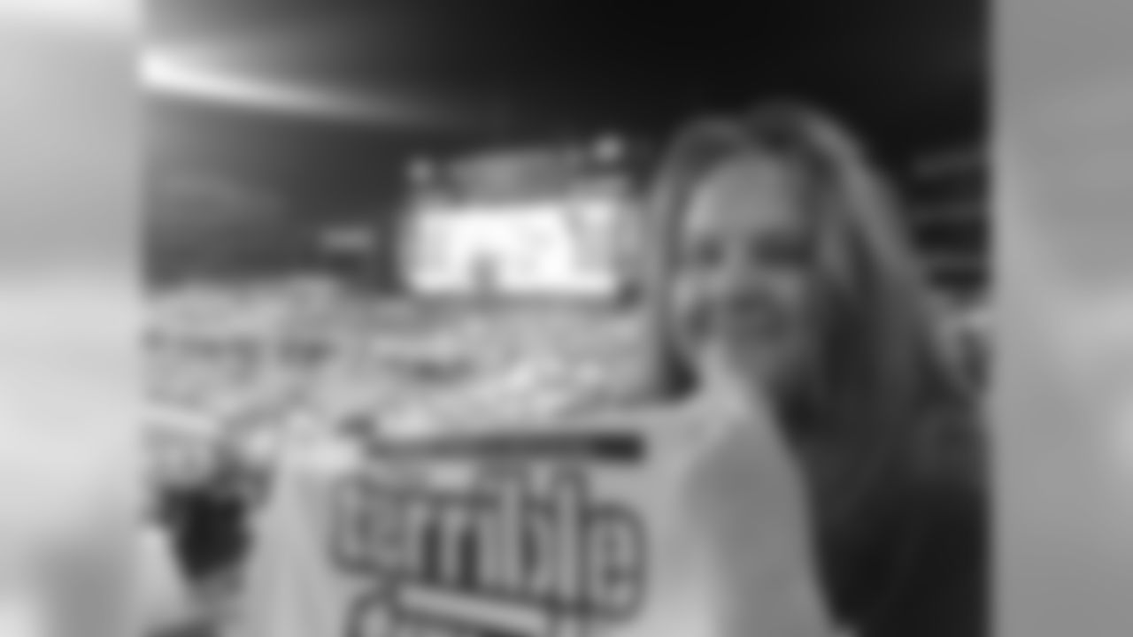 snutowel_Baker_Tammy_Mar182020643PM_82564335_7A4EEA84E35E4635AD0C5A07F8792D0D.jpeg_82564335_7A4EEA84E35E4635AD0C5A07F8792D0D