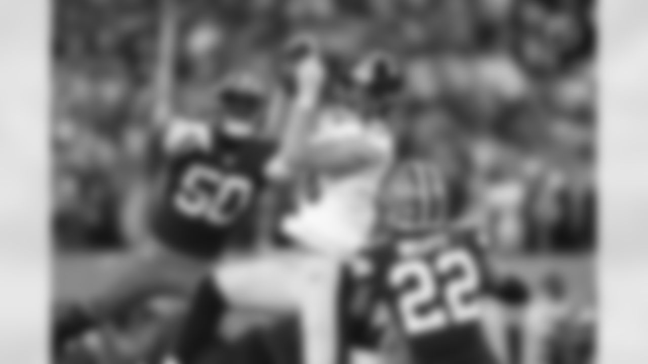 Pittsburgh Steelers tight end Pat Freiermuth (88) during a regular season game between the Pittsburgh Steelers and the Cleveland Browns, Thursday, Sept. 22, 2022 in Cleveland, OH. (Abigail / Pittsburgh Steelers)