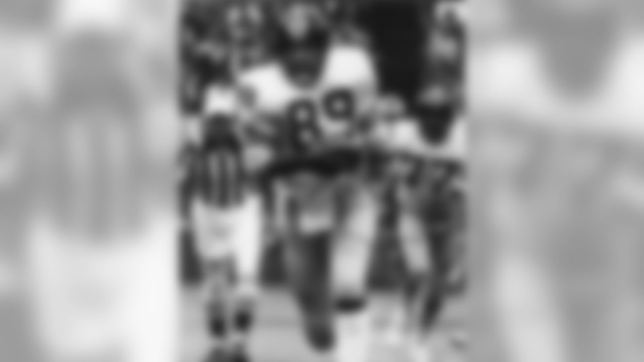 Bennie Cunningham (76-85)