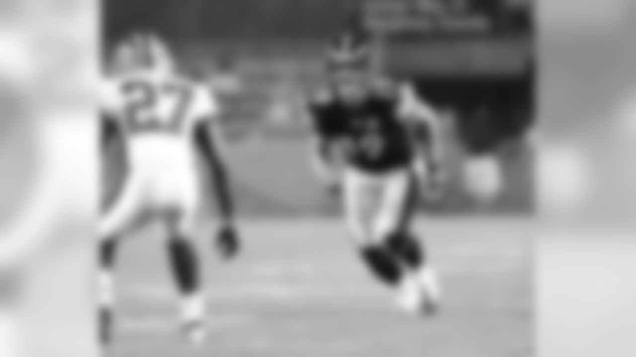 Tyler Grisham (09)
