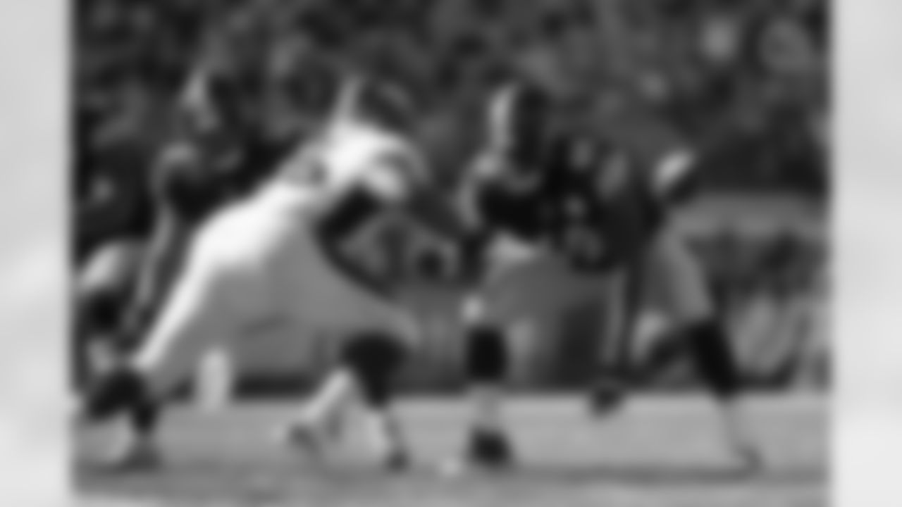 Pittsburgh Steelers offensive lineman Kevin Dotson (69) during a regular season game between the Pittsburgh Steelers and the Denver Broncos, Sunday, Oct. 10, 2021 in Pittsburgh, PA. The Steelers beat the Broncos 27-19. (Karl Roser / Pittsburgh Steelers)