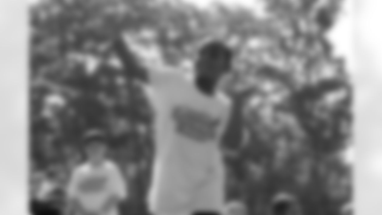 2010_steelers_youth_camp_calu