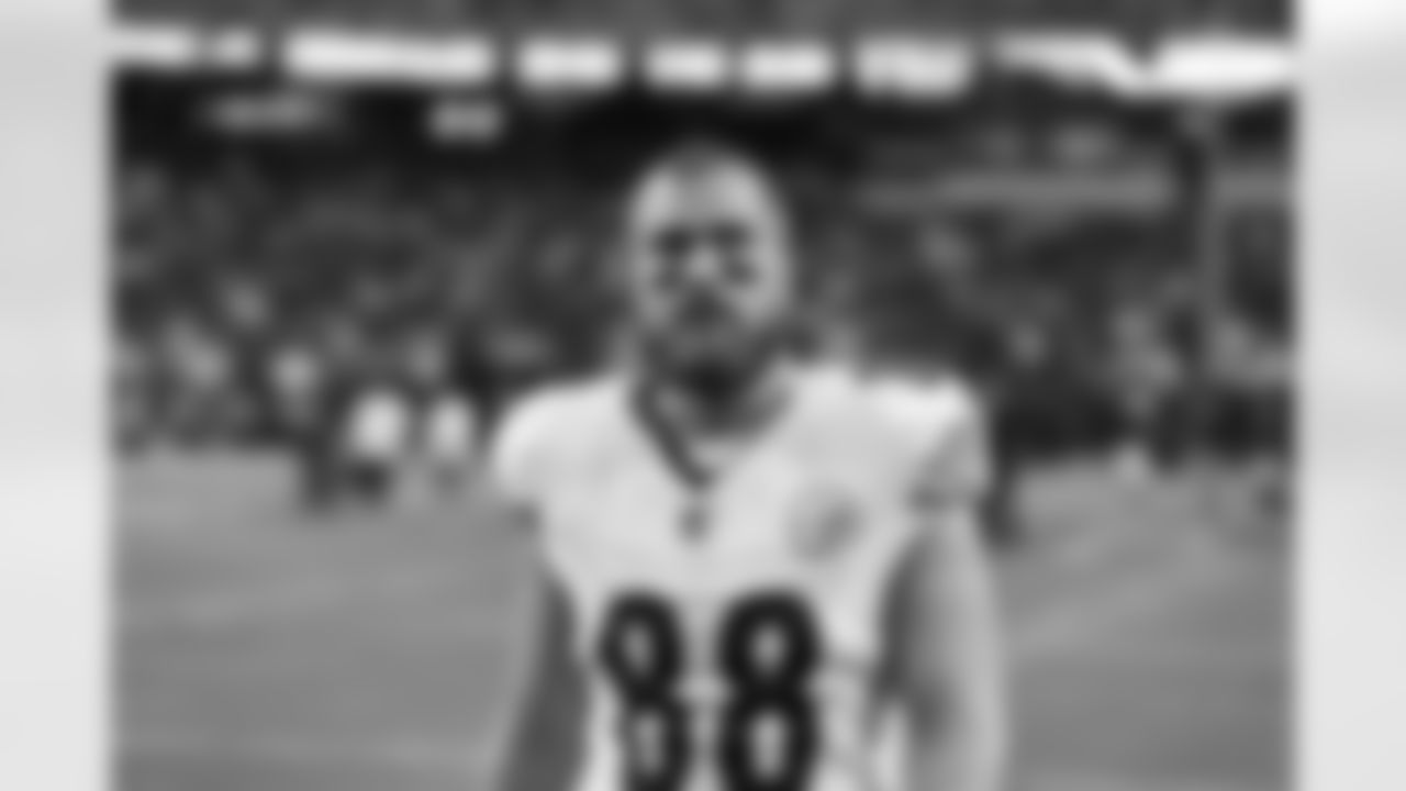 Pittsburgh Steelers tight end Pat Freiermuth (88) during a regular season game between the Pittsburgh Steelers and the Las Vegas Raiders, Sunday, Sept. 24, 2023 in Las Vegas, NV. (Karl Roser / Pittsburgh Steelers)