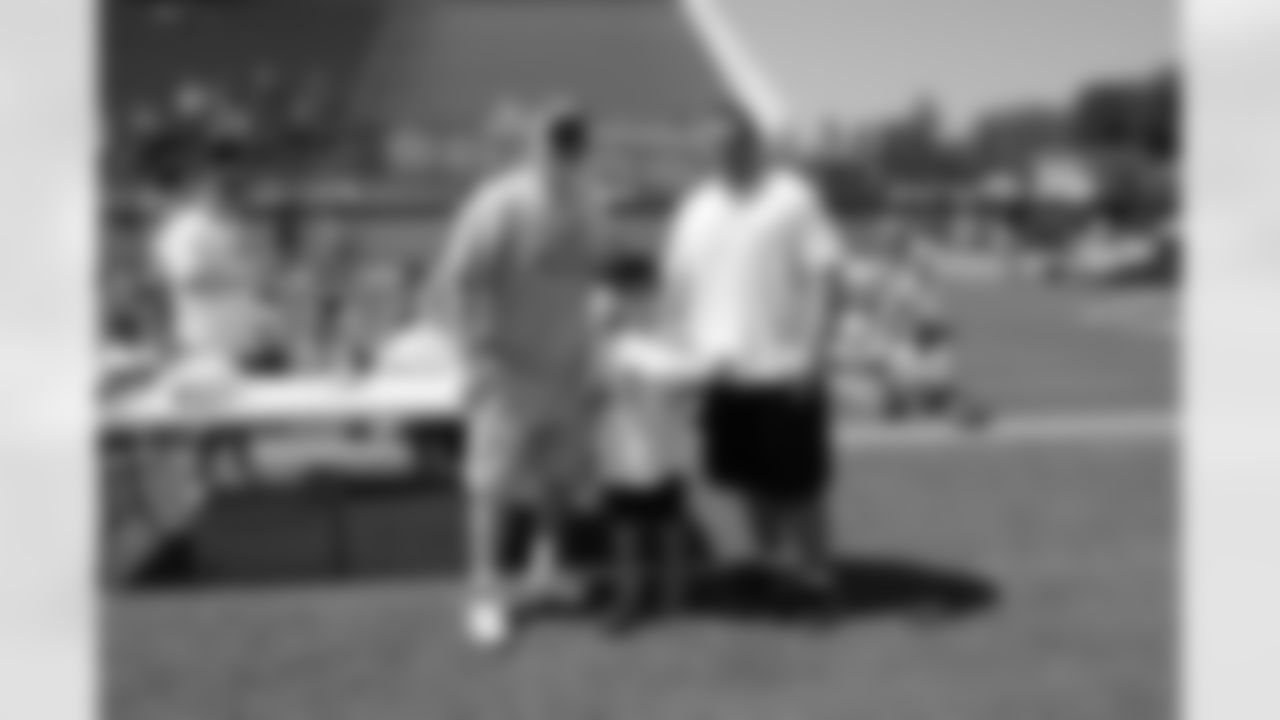 2010_steelers_youth_camp_calu