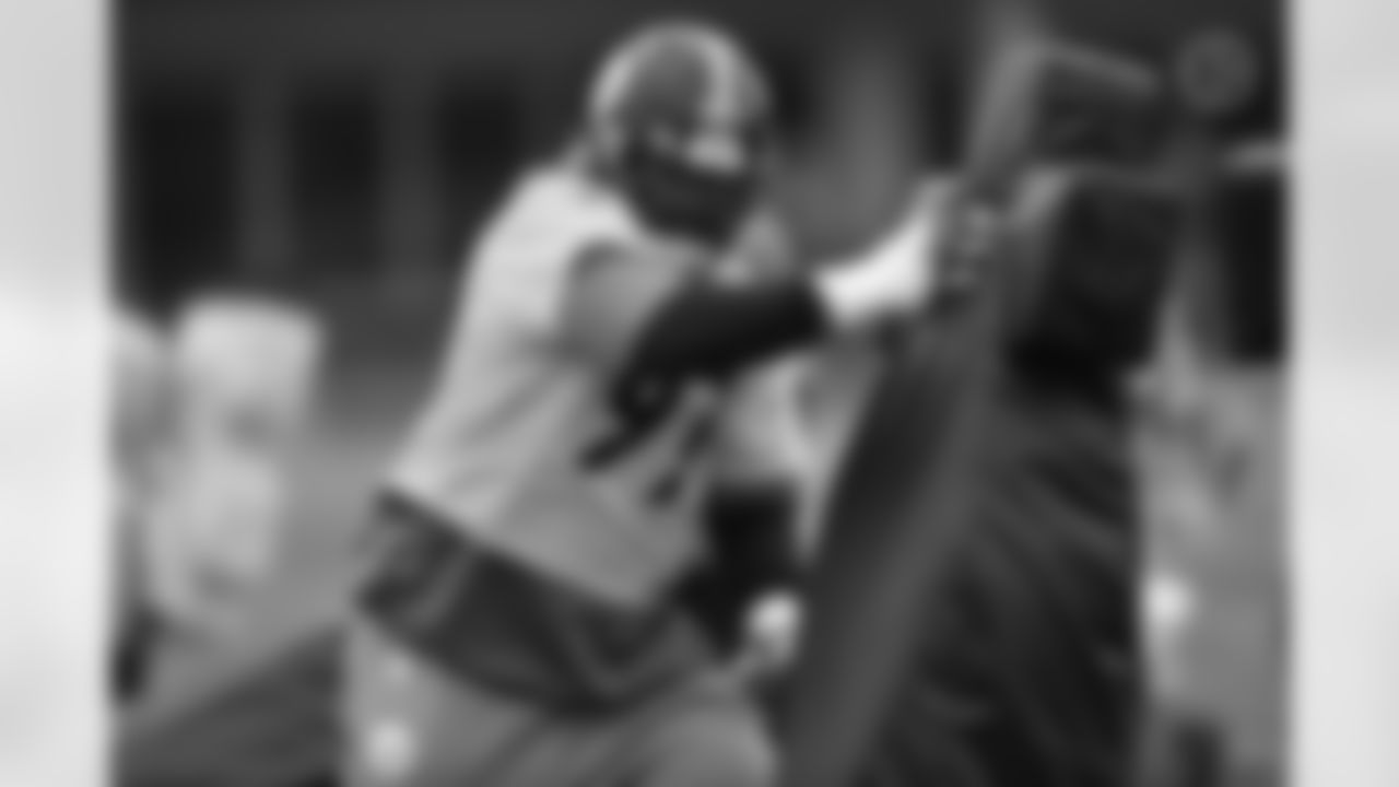 Pittsburgh Steelers defensive tackle Cameron Heyward (97) during practice at the UPMC Rooney Sports Complex preparing for a Wild Card Round matchup against the Kansas City Chiefs, Thursday, Jan. 13, 2022 in Pittsburgh, PA. (Karl Roser / Pittsburgh Steelers)