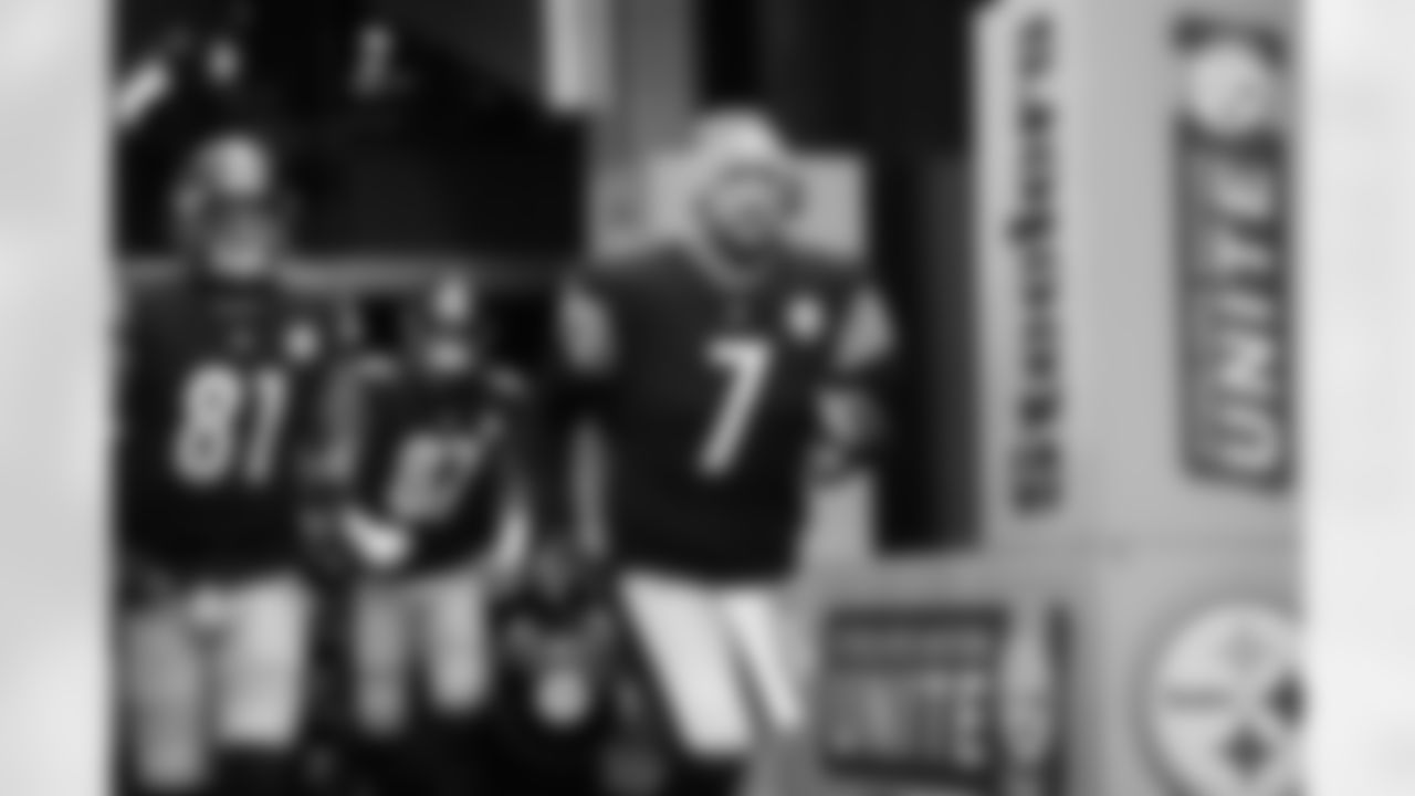 Pittsburgh Steelers quarterback Ben Roethlisberger (7) during a regular season game between the Pittsburgh Steelers and the Baltimore Ravens, Sunday, Dec. 5, 2021 in Pittsburgh, PA. The Steelers beat the Ravens 20-19. (Jared Wickerham / Pittsburgh Steelers)