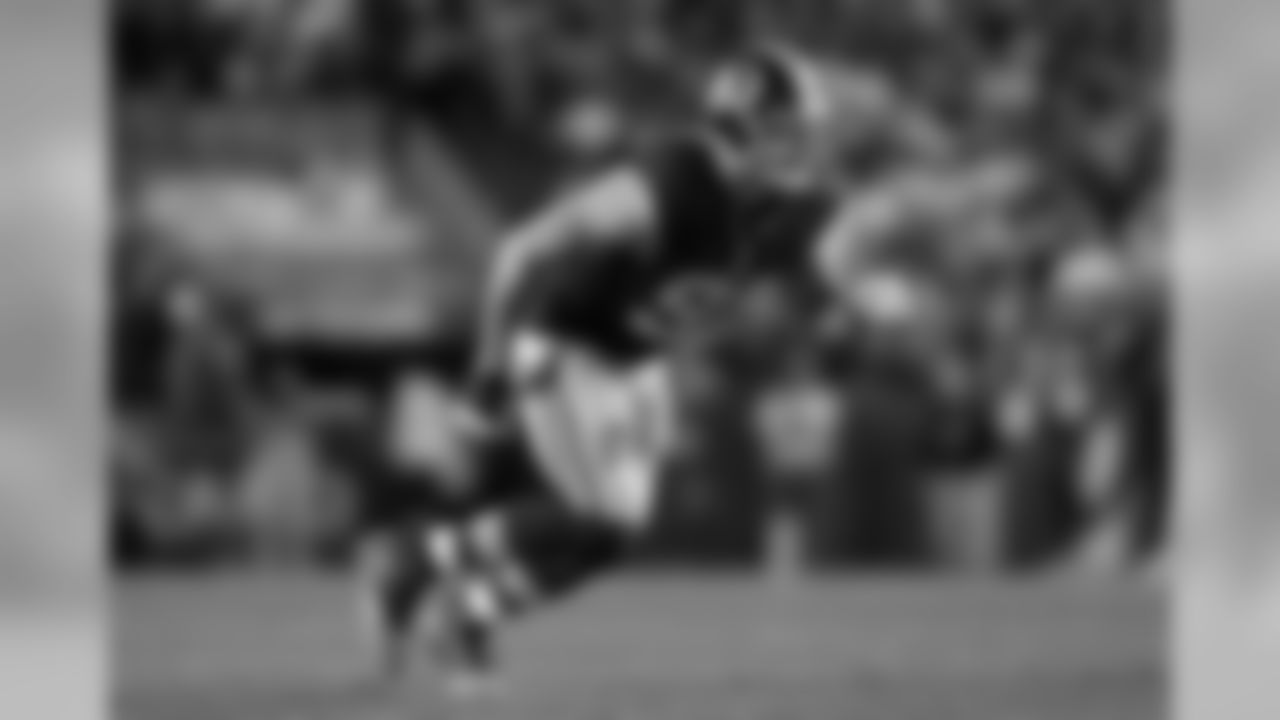 The Redskins sack leader in 2015 was LB Ryan Kerrigan who recorded 9.5 sacks.