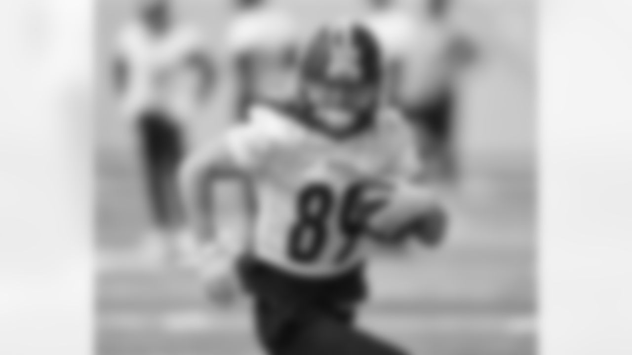 Pittsburgh Steelers wide receiver Gunner Olszewski (89) during practice at the UPMC Rooney Sports Complex preparing for a Week 15 matchup against the Carolina Panthers Friday, Dec. 16, 2022 in Pittsburgh, PA. (Karl Roser / Pittsburgh Steelers)