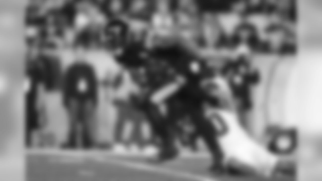 JuJu Smith-Schuster versus the Miami Dolphins on October 28, 2019