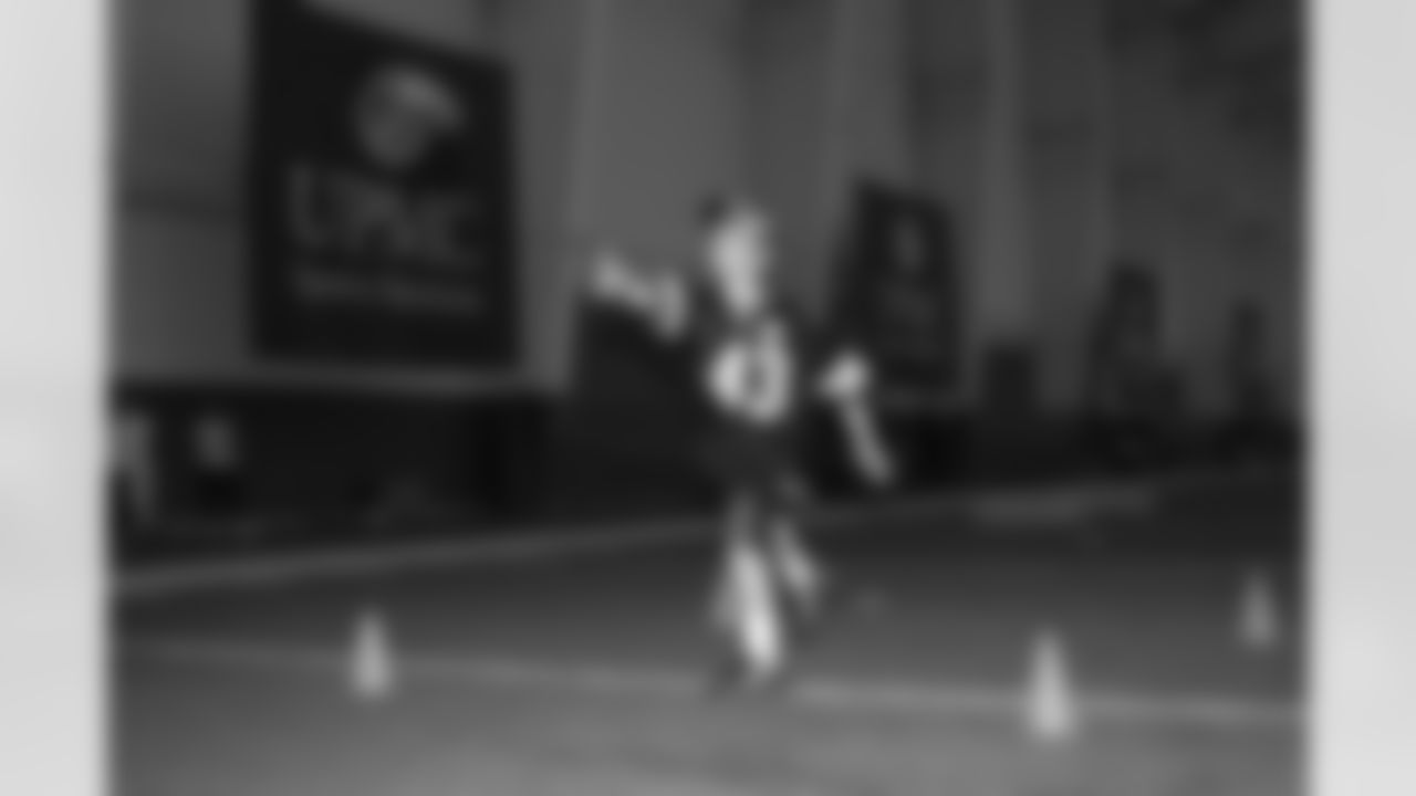 08_JrGatoradeCampB_dh_63
