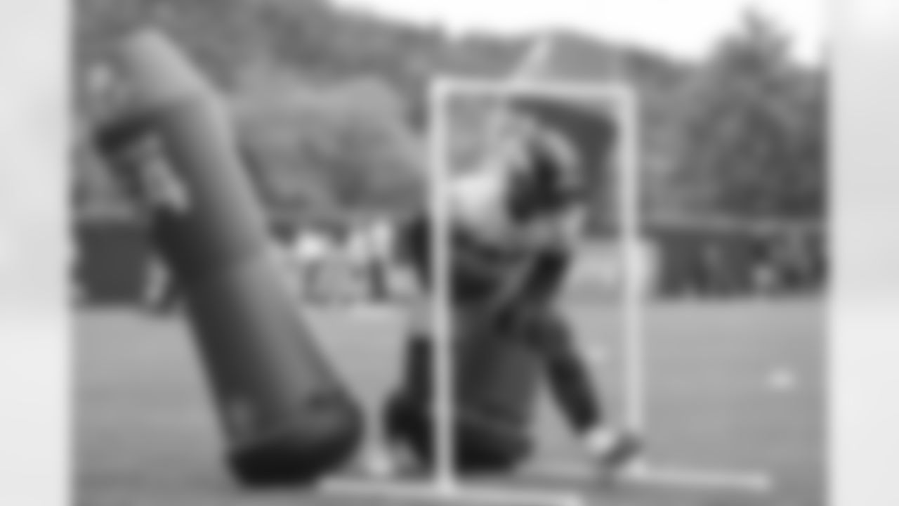 Pittsburgh Steelers running back Najee Harris (22) participates in the Organized Team Activities (OTAs), Thursday May 26, 2022 at the UPMC Rooney Sports Complex. (Abigail Dean / Pittsburgh Steelers)