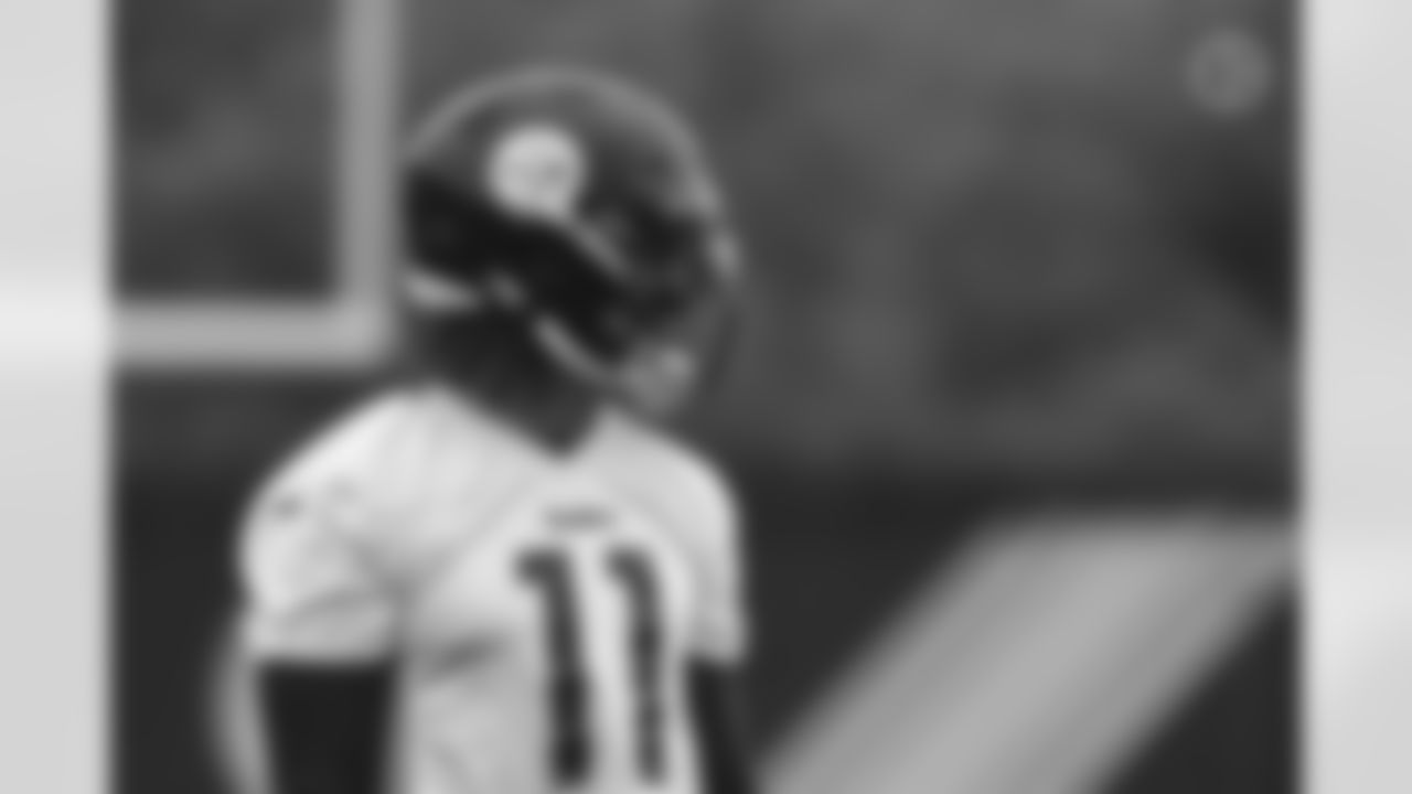 Pittsburgh Steelers wide receiver Chase Claypool (11) practices at the UPMC Rooney Sports Complex preparing for a Week 1 matchup against the New York Giants, Friday, Sept. 11, 2020 in Pittsburgh, PA. (Caitlyn Epes / Pittsburgh Steelers)