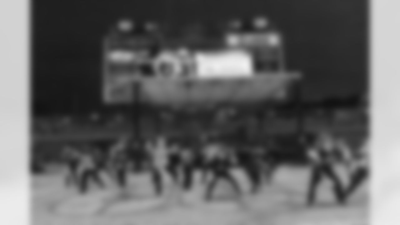 09_SB_PepRally_dh_0101