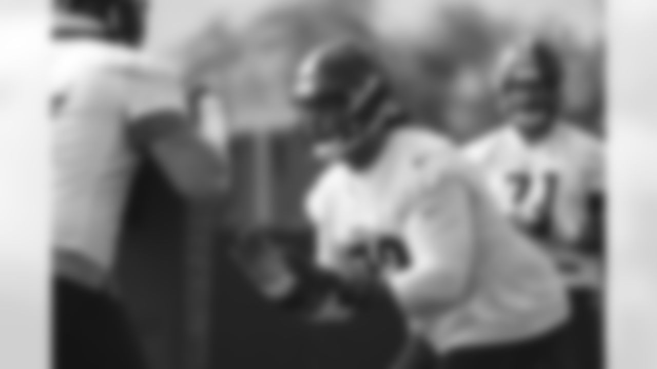 Pittsburgh Steelers offensive tackle Zach Banner (72) during practice at the UPMC Rooney Sports Complex preparing for a Week 5 matchup against the Denver Broncos, Friday, Oct. 8, 2021 in Pittsburgh, PA. (Caitlyn Epes / Pittsburgh Steelers)