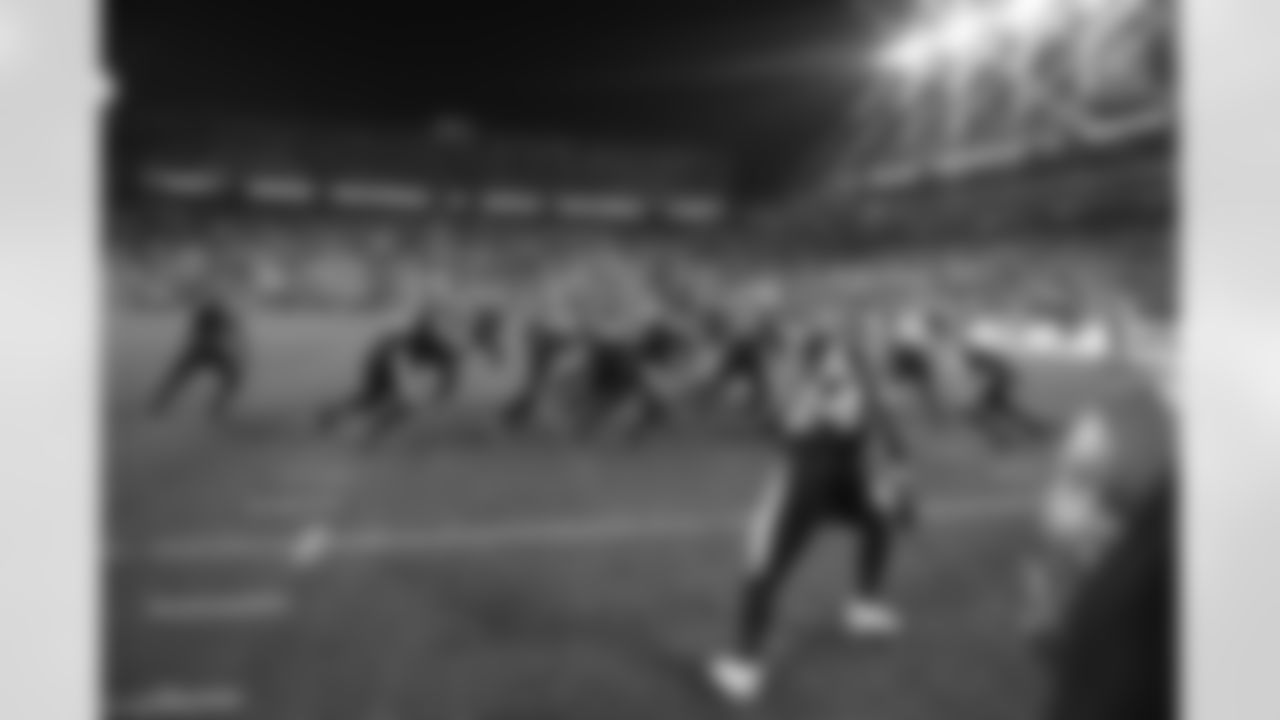 The Pittsburgh Steelers during a regular season game between the Pittsburgh Steelers and the Chicago Bears, Monday, Nov. 8, 2021 in Pittsburgh, PA. (Caitlyn Epes / Pittsburgh Steelers)