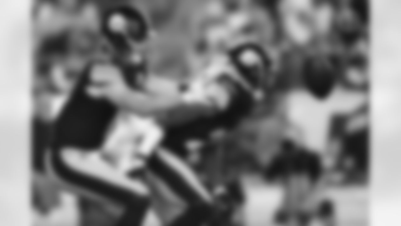 Pittsburgh Steelers quarterback Kenny Pickett (8) during a regular season game between the Pittsburgh Steelers and the Cleveland Browns, Monday, Sept. 18, 2023 in Pittsburgh, PA. (Abigail Dean / Pittsburgh Steelers)