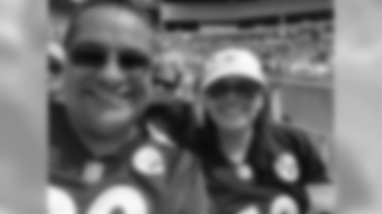 snuselfie_Holmes_Stan_Sep152019757PM__82120680_5740E88365A24C00B2FFC61F30DC2FDB