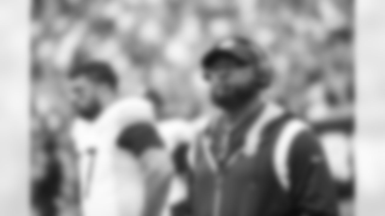 Pittsburgh Steelers Head Coach Mike Tomlin during a regular season game between the Pittsburgh Steelers and the Cincinnati Bengals, Sunday, Sept. 11, 2022 in Cincinnati, OH. The Steelers beat the Bengals in OT 23-20. (Abigail Dean / Pittsburgh Steelers)