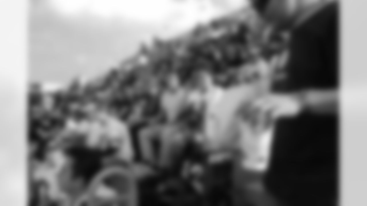 09_Steelers_In_Mexico (65)