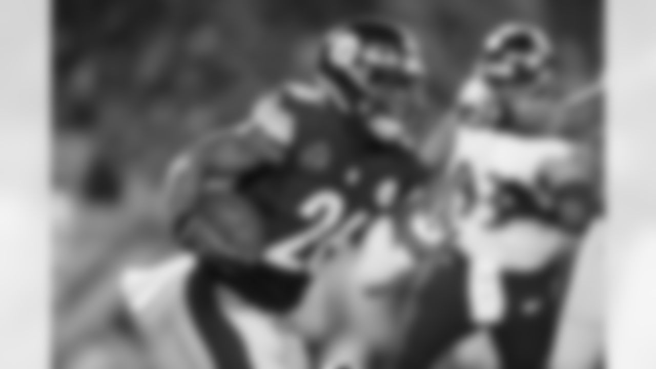 8. Le'Veon Bell (13 - Current) - 312 career receptions.