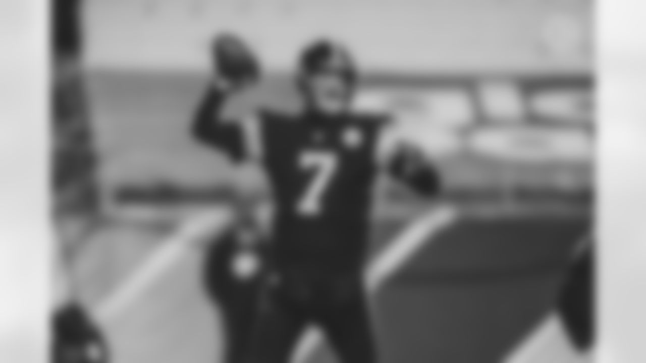 Pittsburgh Steelers quarterback Ben Roethlisberger (7) during a regular season game between the Pittsburgh Steelers and the Baltimore Ravens, Wednesday, Dec. 2, 2020 in Pittsburgh, PA. The Steelers defeated the Ravens 19-14. (Karl Roser / Pittsburgh Steelers)