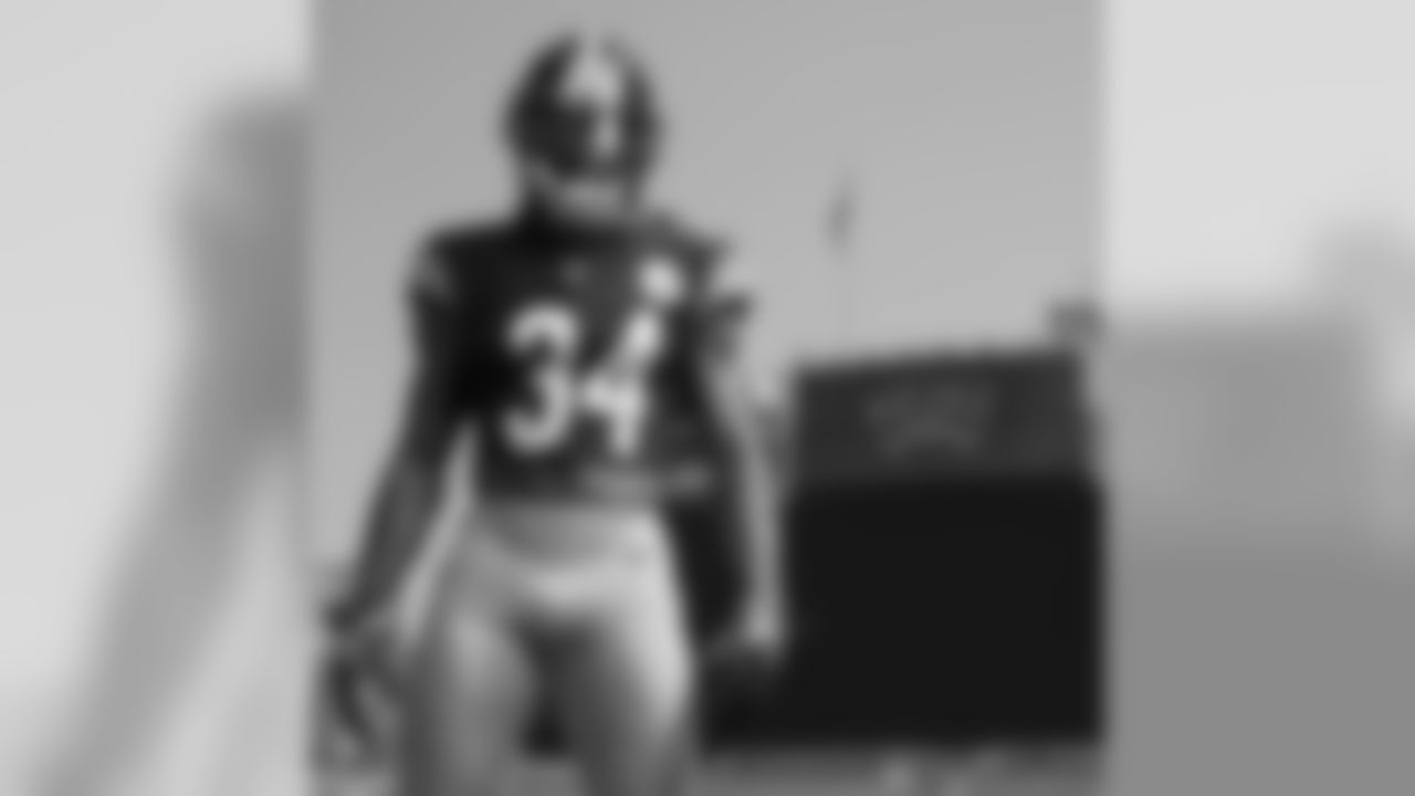 2018_TerrellEdmunds_UNI_0524kr_0014