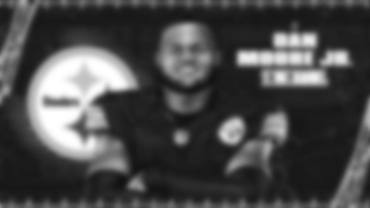 OT Dan Moore Jr.