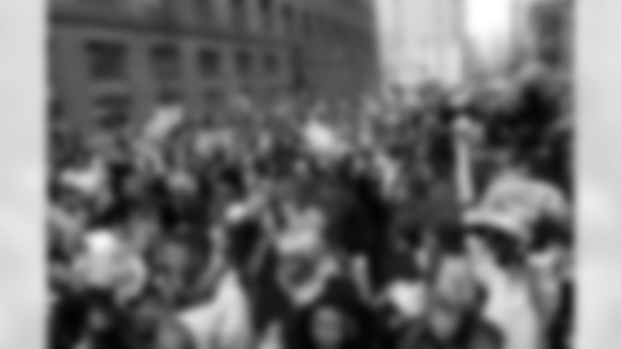 08_SB_CityPepRally_dh_030