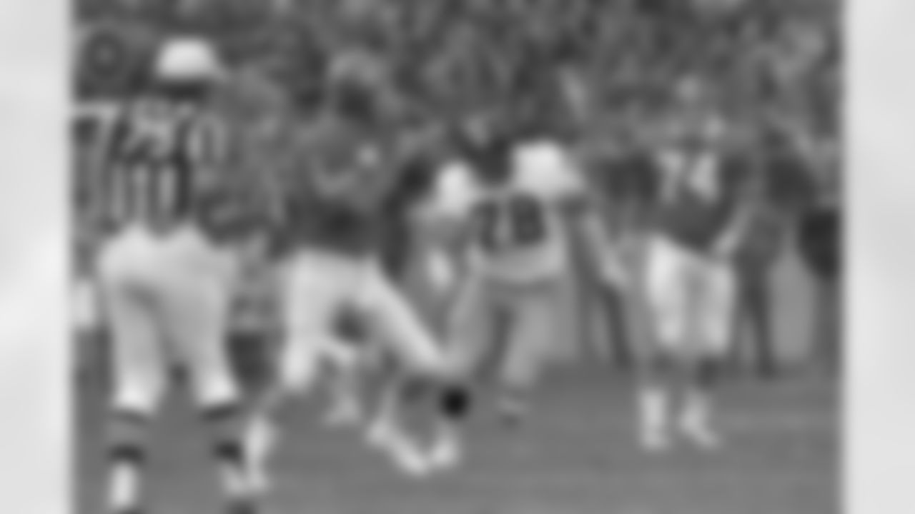 Action shot of defensive end Dwight White #78 during his time with the Pittsburgh Steelers.