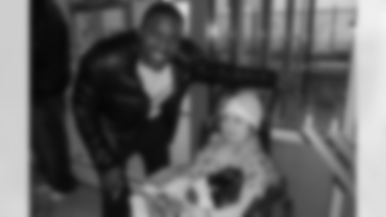 09_Childrens_Hospital_Christmas