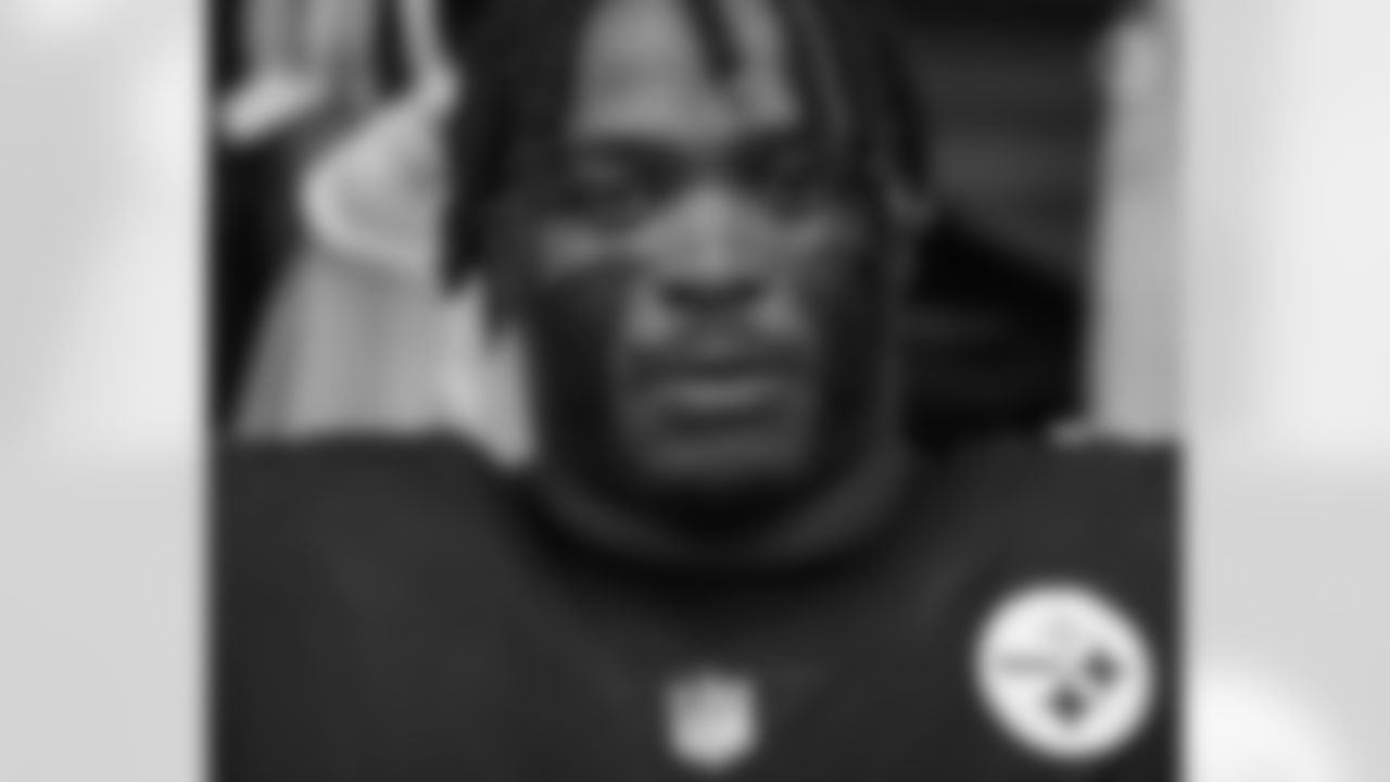 Pittsburgh Steelers defensive tackle Carlos Davis (73) during a regular season game between the Pittsburgh Steelers and the Tennessee Titans, Sunday, Dec. 19, 2021 in Pittsburgh, PA. The Steelers beat the Titans 19-13. (Karl Roser / Pittsburgh Steelers)