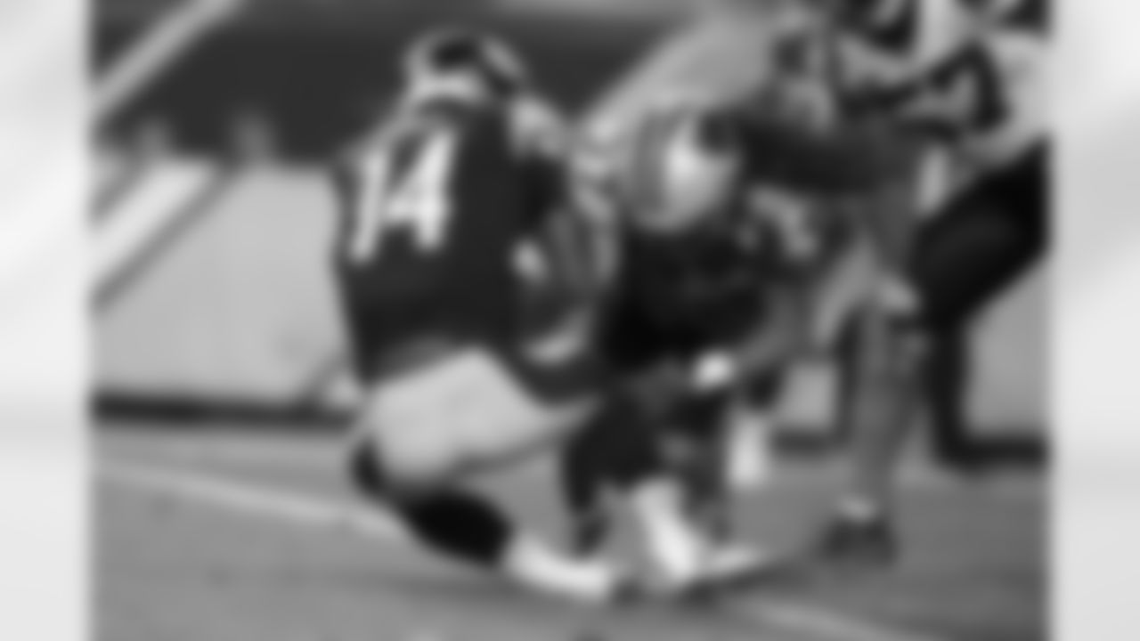 Tevin Jones