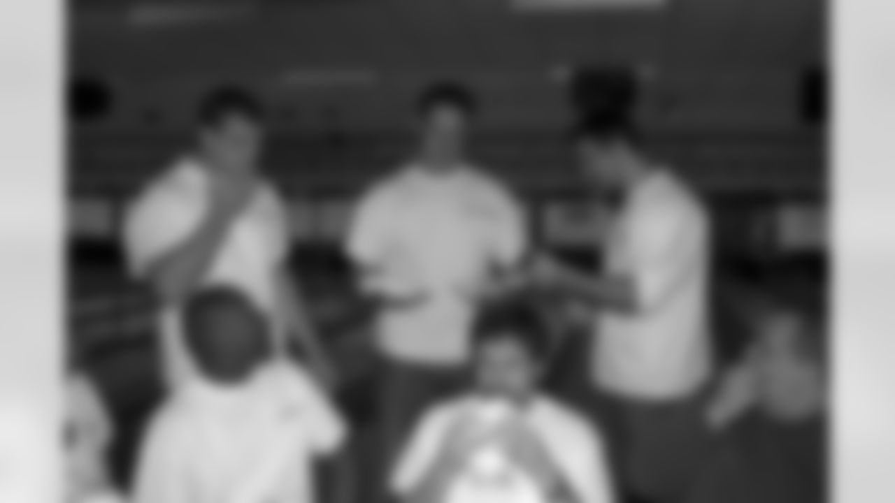 08_BigBrother_Sister_Bowl_28