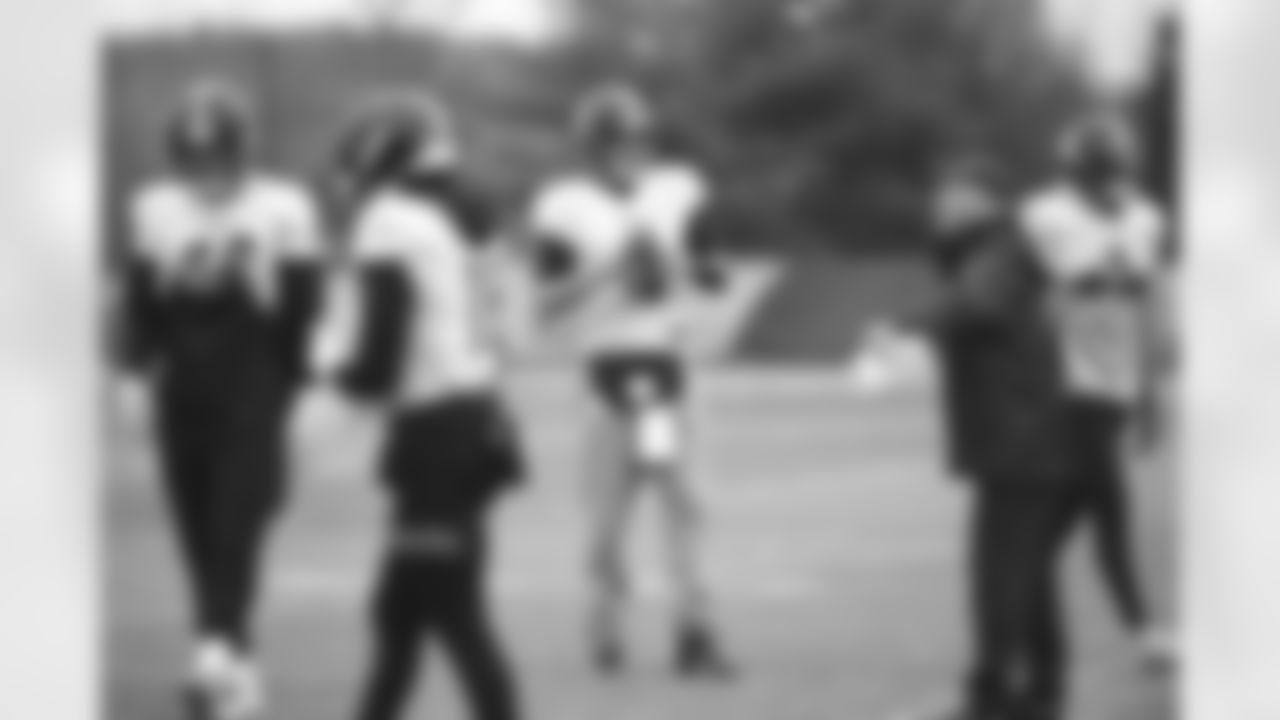 Pittsburgh Steelers quarterback Mason Rudolph (2) during practice at the UPMC Rooney Sports Complex preparing for a Week 15 matchup against the Tennessee Titans, Wednesday, Dec. 15, 2021 in Pittsburgh, PA. (Caitlyn Epes / Pittsburgh Steelers)