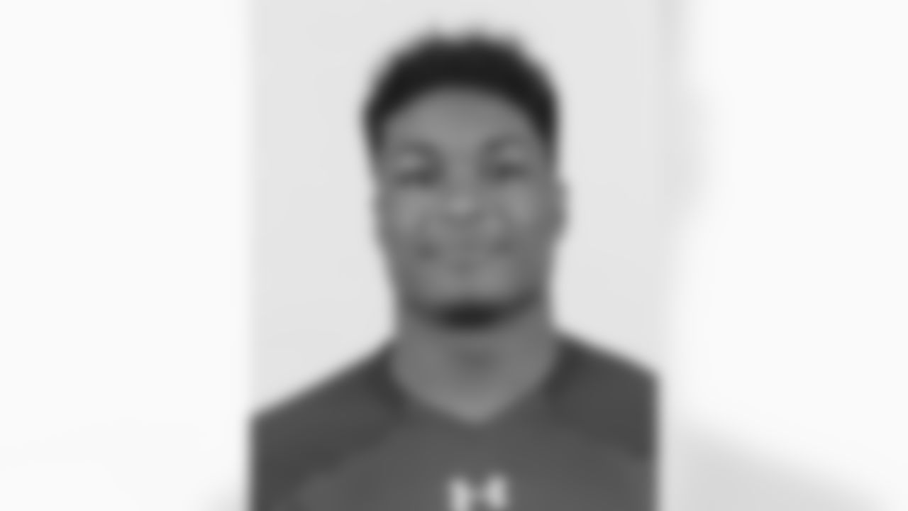 UCLA linebacker Myles Jack poses for a headshot during the 2016 NFL Scouting Combine at Lucas Oil Stadium on Friday, Feb. 26, 2016 in Indianapolis. (Ben Liebenberg via AP)