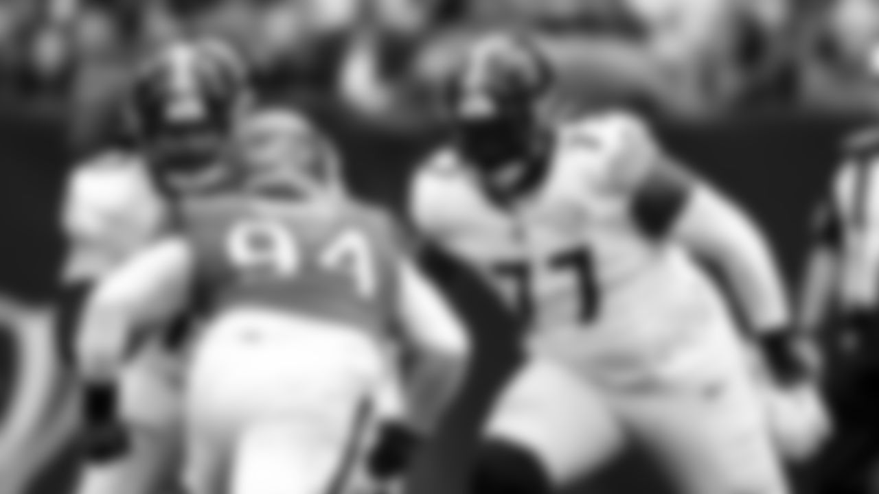 Pittsburgh Steelers guard Isaac Seumalo (73) and Pittsburgh Steelers offensive tackle Broderick Jones (77) during a regular season game between the Pittsburgh Steelers and the Houston Texans, Sunday, Oct. 1, 2023 in Houston, TX. (Karl Roser / Pittsburgh Steelers)