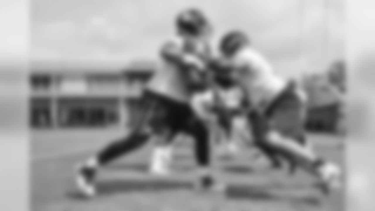 Zach Banner and Alejandro Villanueva