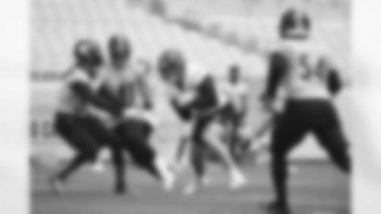 Pittsburgh Steelers tight end Pat Freiermuth (88) trains at Heinz Field during the 2021 Steelers Camp, Tuesday, July 27, 2021 in Pittsburgh, PA. (Karl Roser / Pittsburgh Steelers)
