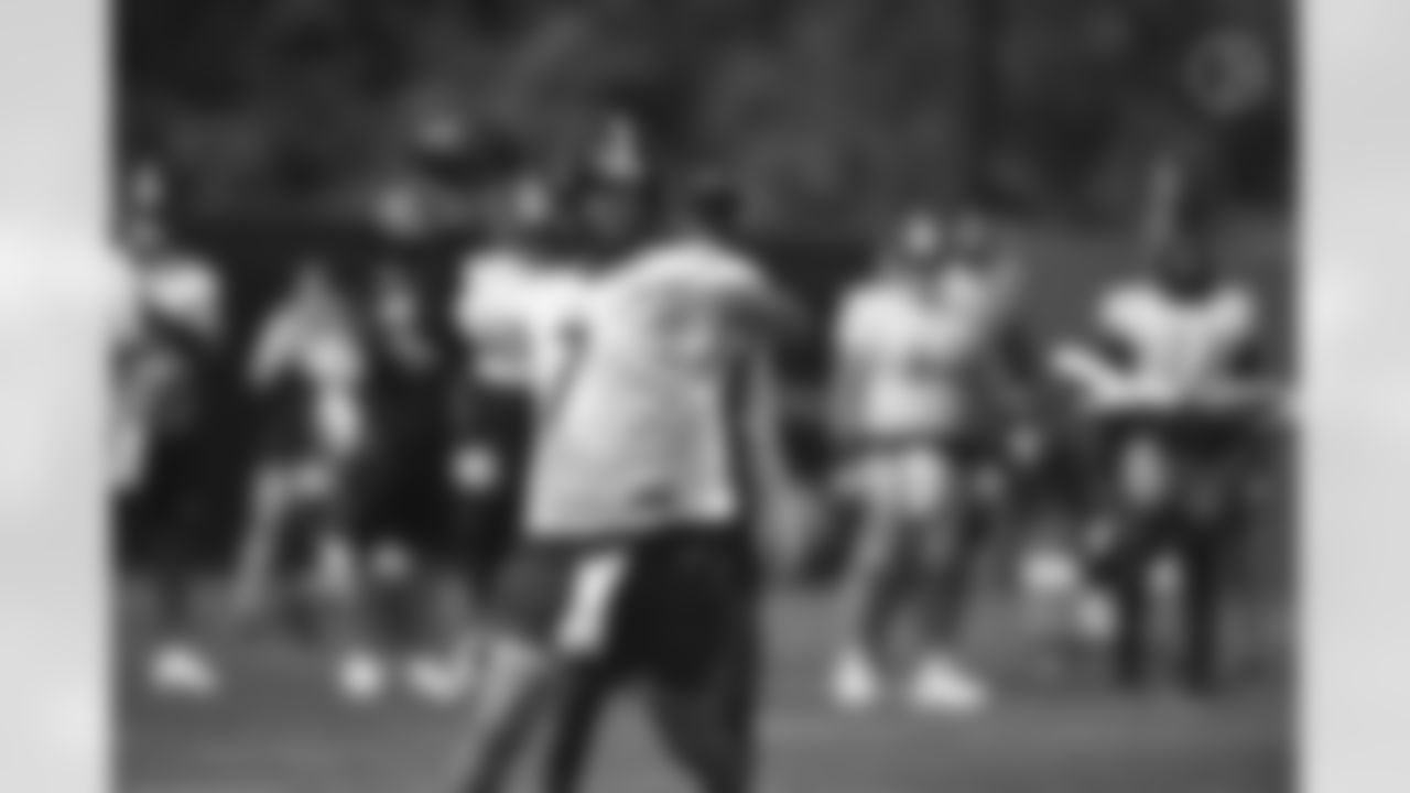 Pittsburgh Steelers quarterback Ben Roethlisberger (7) practices at the UPMC Rooney Sports Complex preparing for a Week 1 matchup against the New York Giants, Thursday, Sept. 10, 2020 in Pittsburgh, PA. (Karl Roser / Pittsburgh Steelers)
