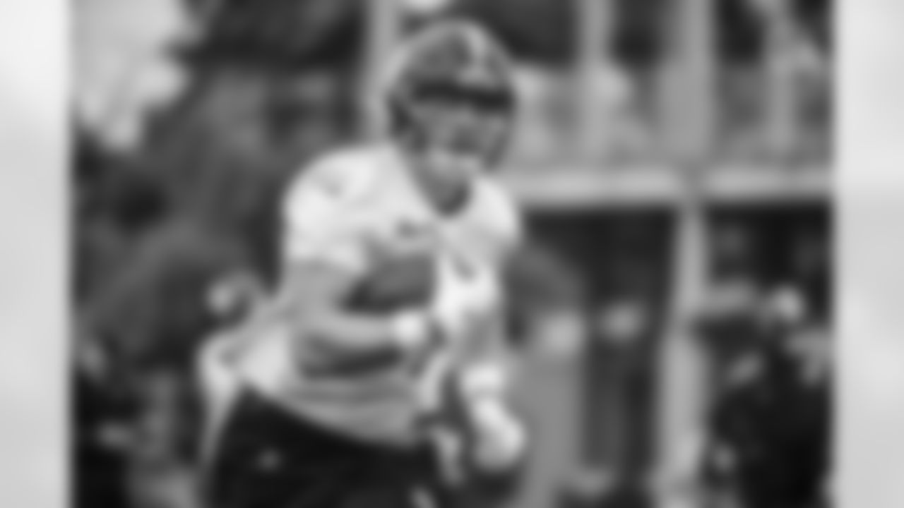 Pittsburgh Steelers tight end Kevin Rader (87) participates in the Organized Team Activities (OTAs), Thursday June 3, 2021 at the UPMC Rooney Sports Complex. (Caitlyn Epes / Pittsburgh Steelers)